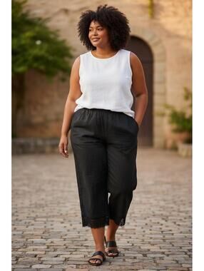 Jane Ashley Black Wide Leg Cropped Pants with Crochet Hem SZ 2X